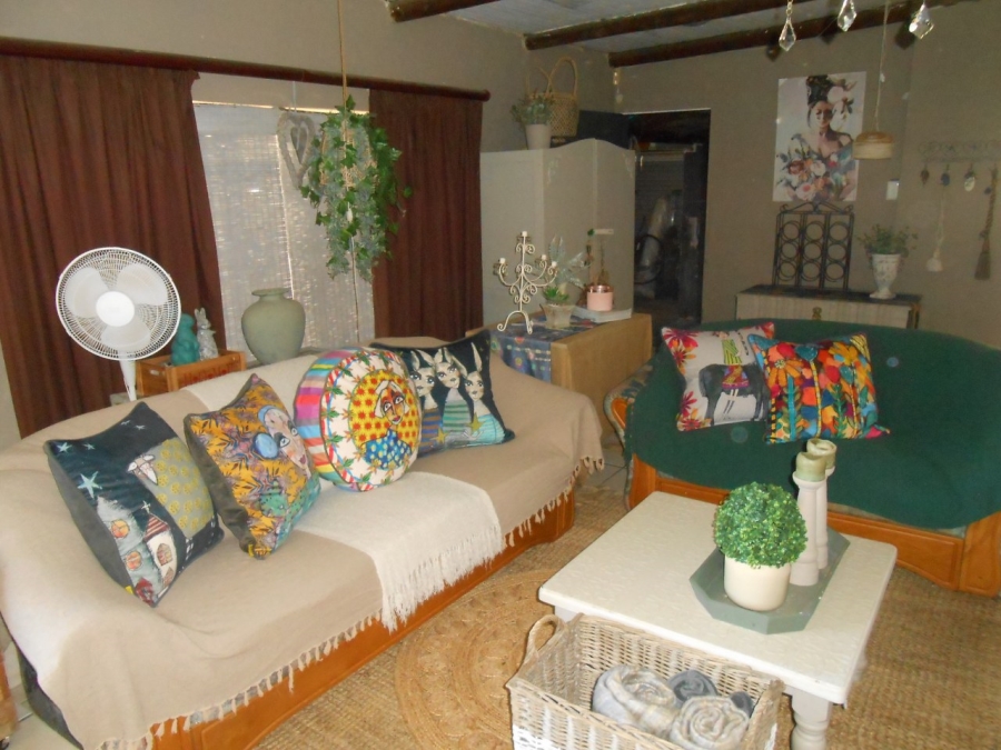 4 Bedroom Property for Sale in Humansdorp Eastern Cape